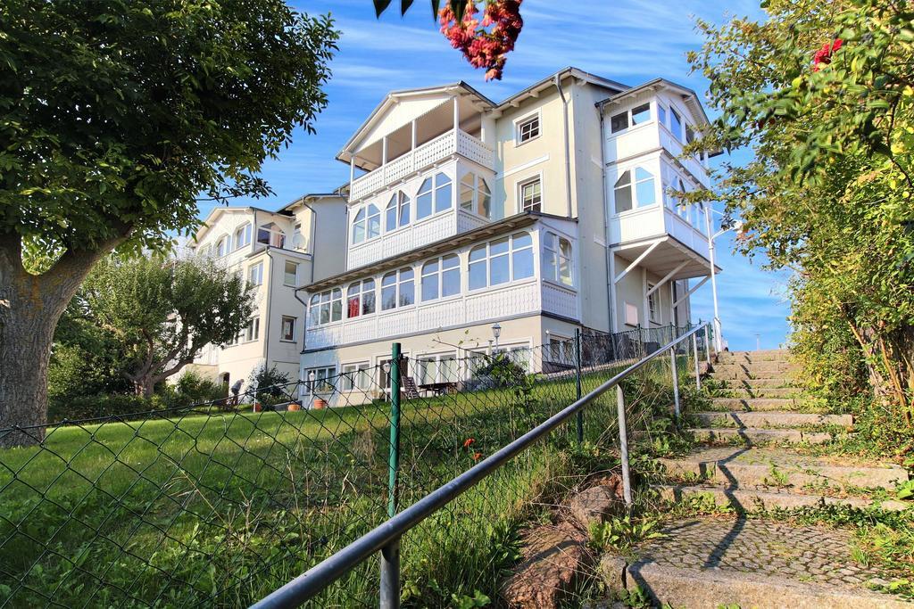 Villa Katharina - Romantikappartements mit Meerblick Sassnitz Exterior foto
