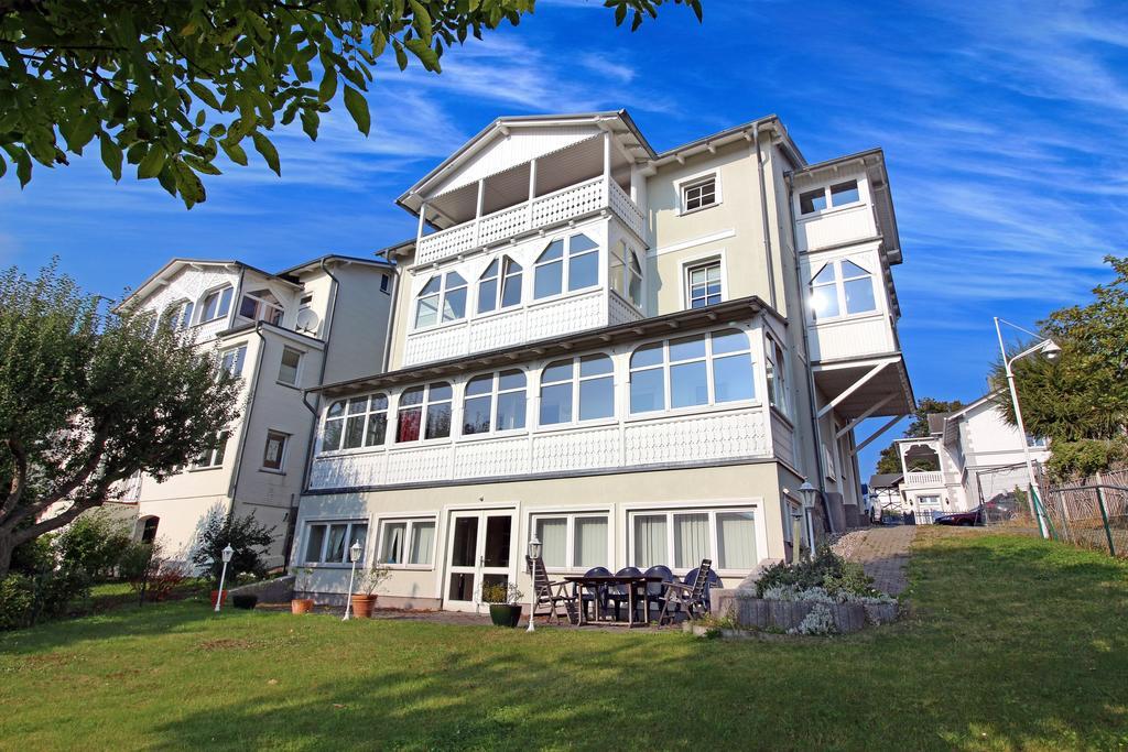 Villa Katharina - Romantikappartements mit Meerblick Sassnitz Exterior foto
