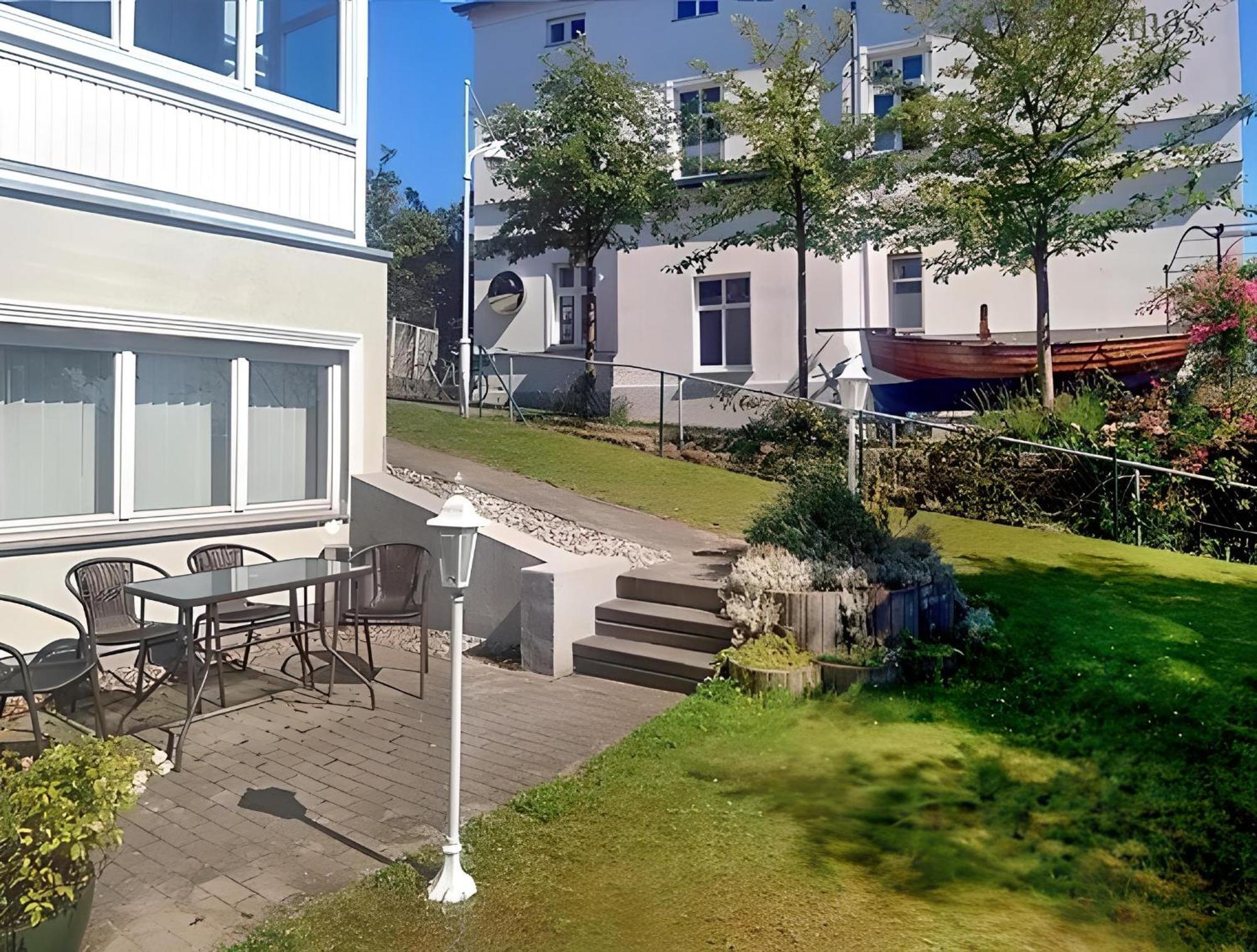 Villa Katharina - Romantikappartements mit Meerblick Sassnitz Exterior foto